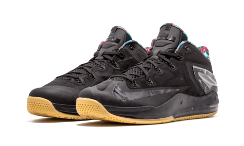 Nike Max Lebron 11 Low Blck/blck-hypr Crmsn-hypr Cblt