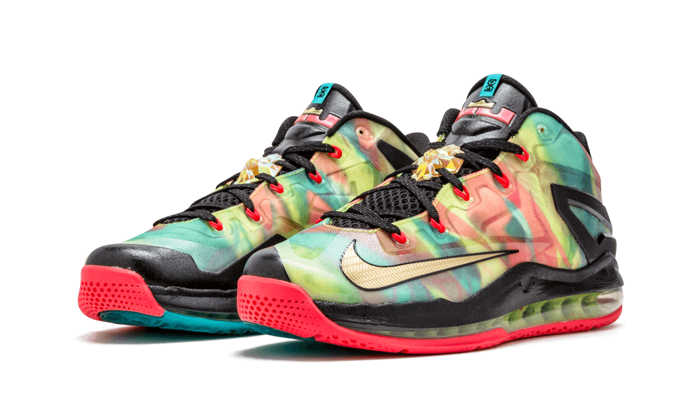 Nike Max Lebron 11 Low Se Multi-color/metallic Gold