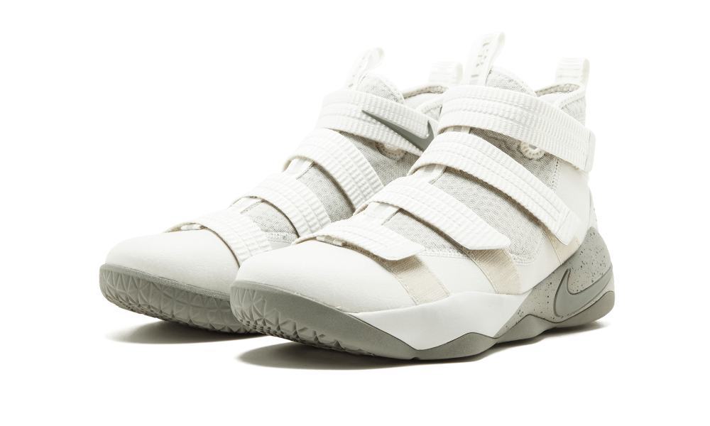 Nike Lebron Soldier Xi Sfg Light Bone/dark Stucco-black