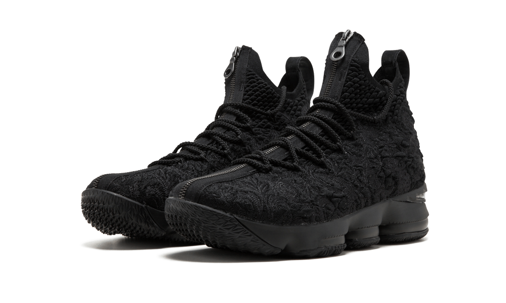 Nike Lebron 15 Perf Black/metallic Silver-black