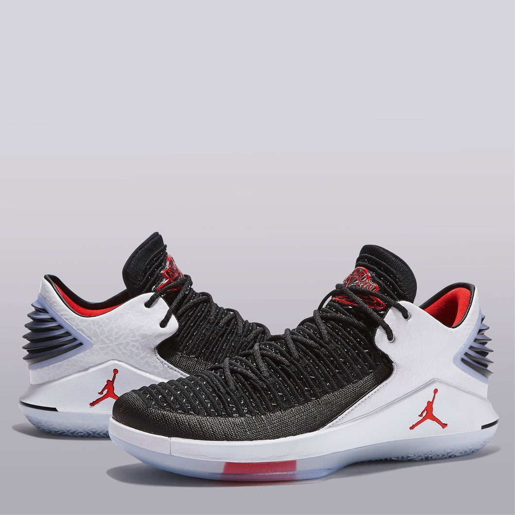 Jordan Xxxii Low Basketball Shoe - Black/university Red-white - Mens