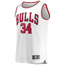 Load image into Gallery viewer, Men&#39;s Fanatics Branded Wendell Carter Jr. White Chicago Bulls Fast Break Replica Jersey – Association Edition  White